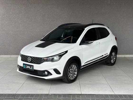 FIAT ARGO 1.3 FIREFLY FLEX TREKKING MANUAL FIAT ARGO 1.3 FIREFLY FLEX TREKKING MANUAL